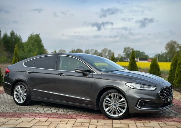 Ford Mondeo cena 109700 przebieg: 117000, rok produkcji 2020 z Brok małe 781